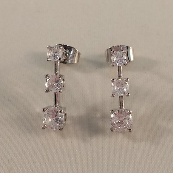 Silver Plated Trilogy 3 Stone Diamond Zircon Drop Stud Earrings Party Gift - Picture 3 of 5